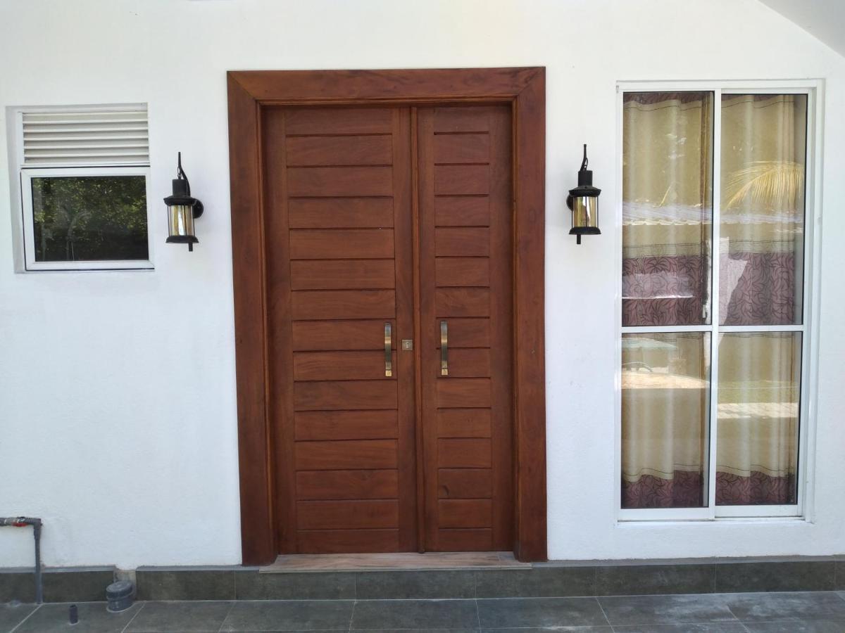 أمبالانغودا Golden Villa المظهر الخارجي الصورة