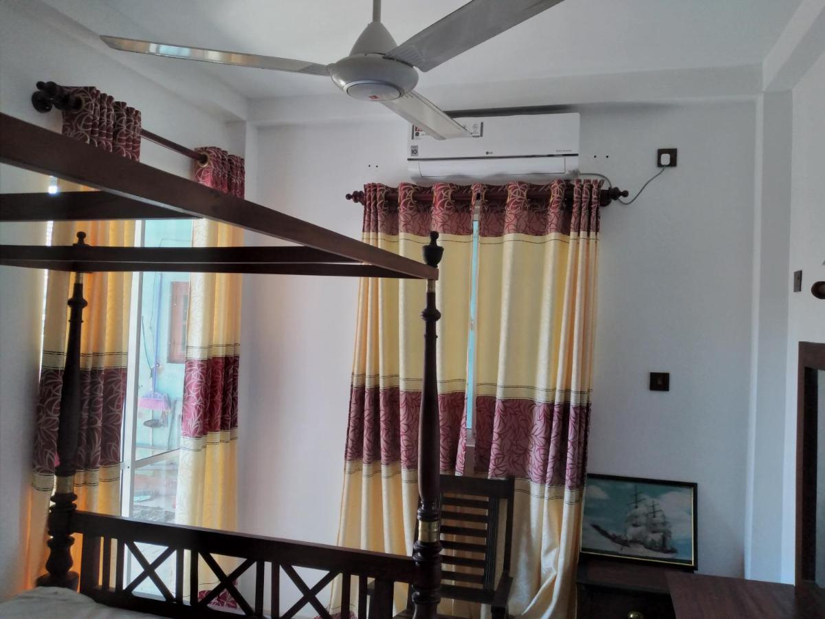 أمبالانغودا Golden Villa المظهر الخارجي الصورة