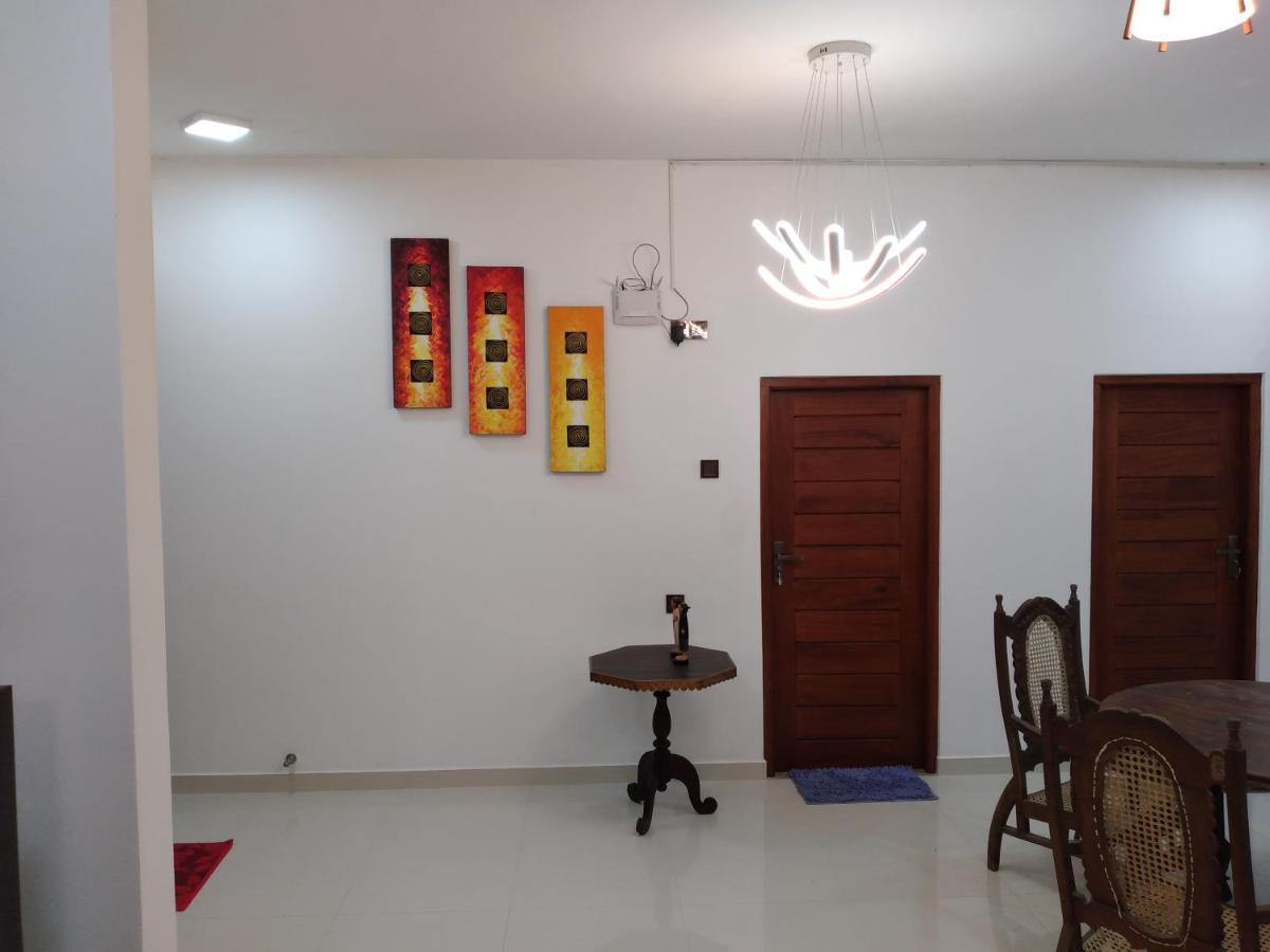 أمبالانغودا Golden Villa المظهر الخارجي الصورة